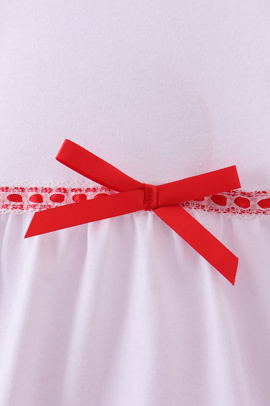 White bow ruffle bubble