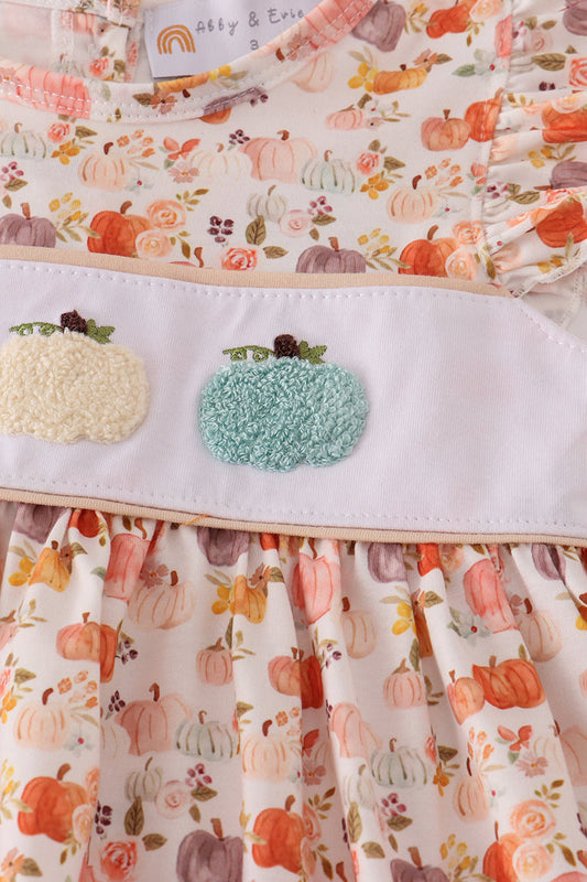 Pumpkin ruffle shorts set