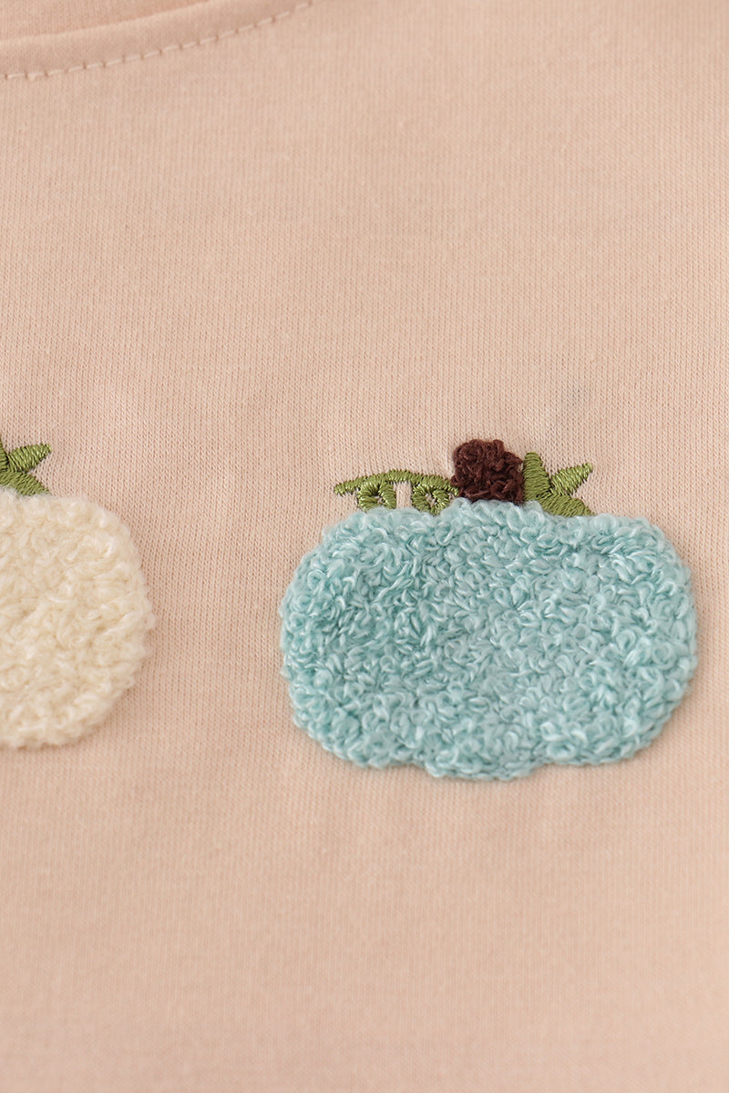 Pumpkin knot shorts set