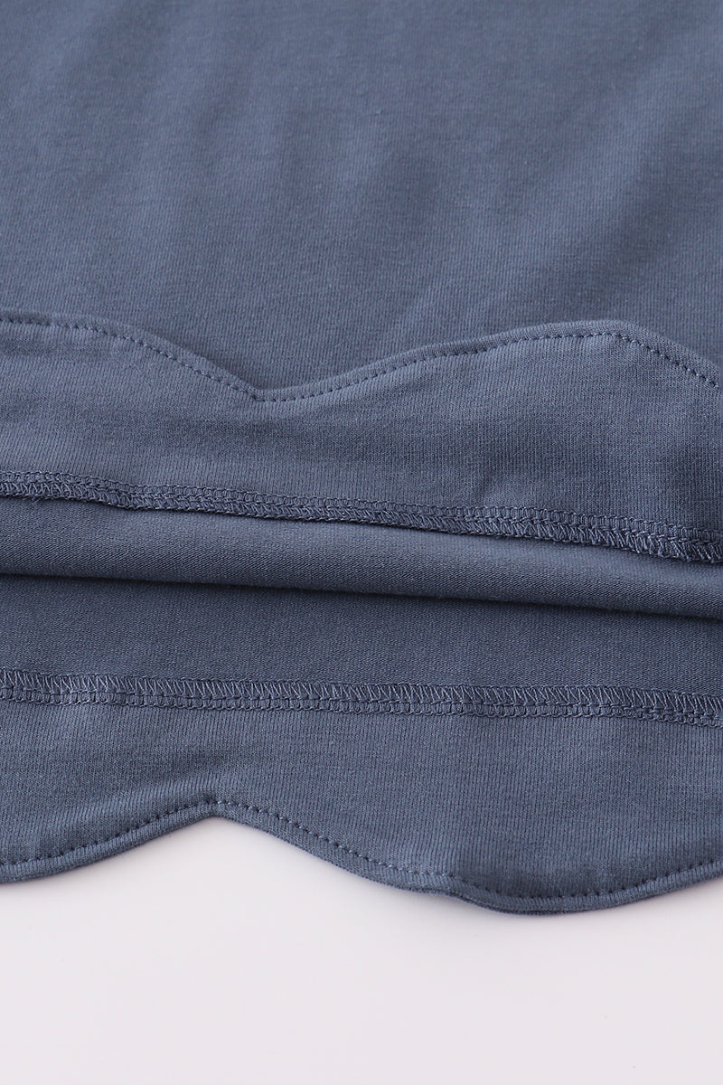 Hunting ruffle pants set